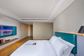 Comfort Single Room, Housekeeping, Partial Lake View - ZMAX HOTELS Fenghuang Ancient Town (Xiangxi)