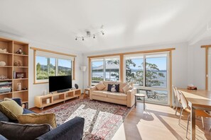 Tv, tv-spel och en stereo