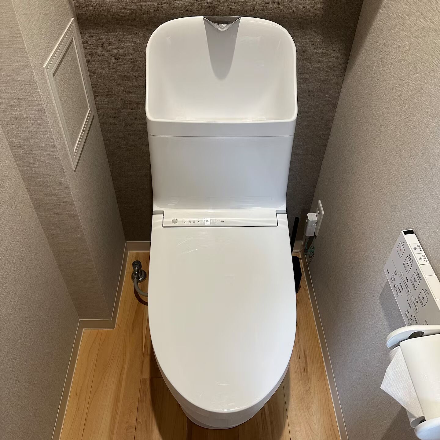 Superior-dobbeltværelse - balkon | Badeværelse | Kombination af bruser/badekar, gratis toiletartikler, hårtørrer