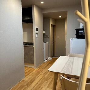 Comfort Twin Room, Balcony | Dining