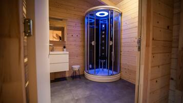 Classic House, 2 Bedrooms | Spa treatment