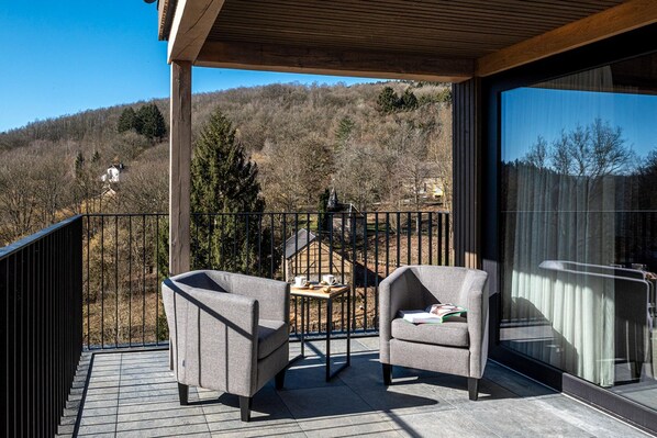 Classic Villa, 4 Bedrooms | Balcony