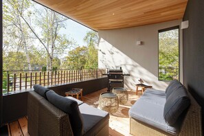 Luxury Chalet, Balcony, Mountain View | Balcony - Yuzen (Kutchan)