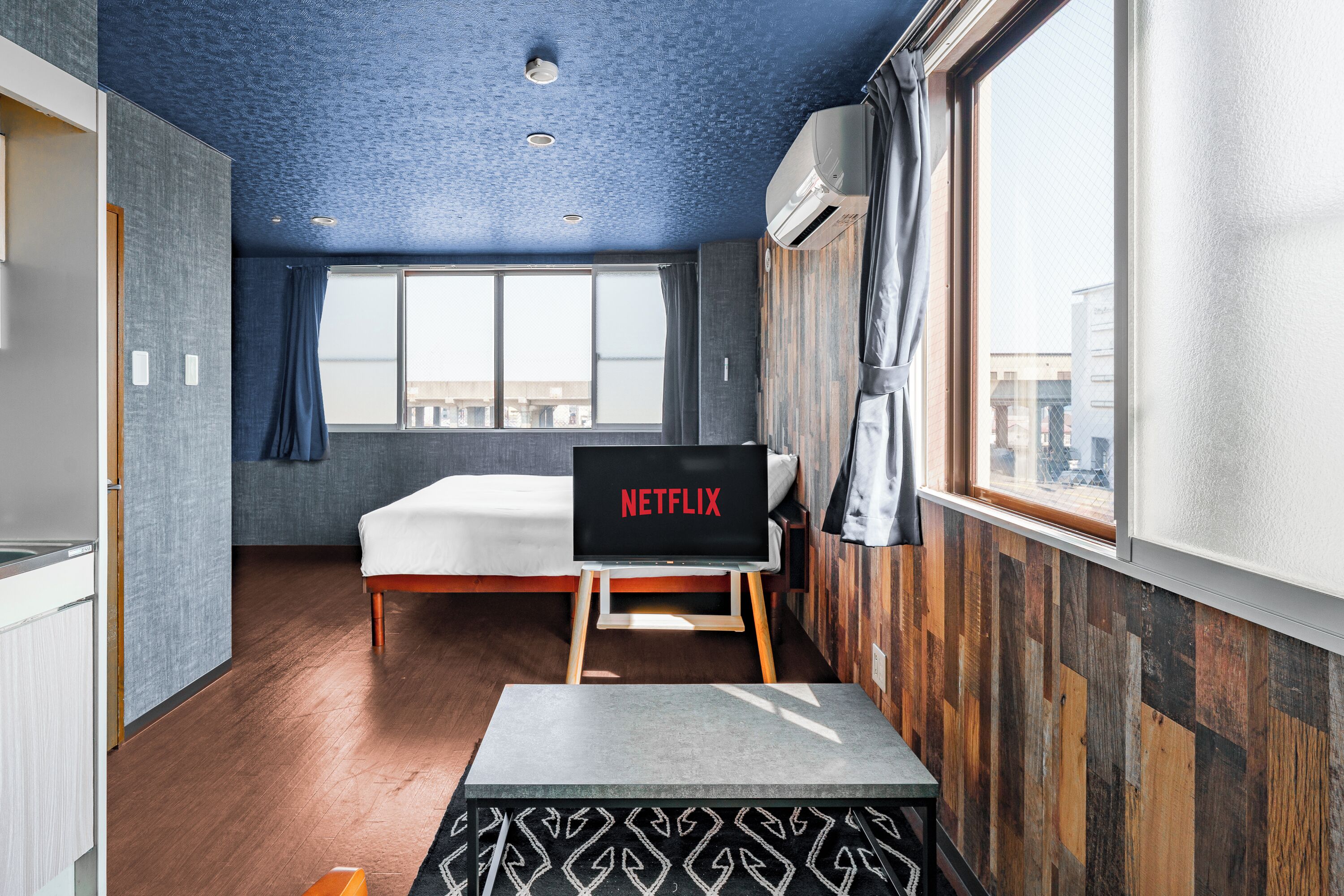 Apartament | Planxa i posts de planxar i wifi gratuïta 
