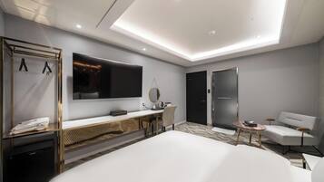 Deluxe Double Room | Desk, free WiFi