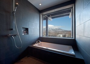 Basic Villa, Mountain View | Bathroom - Akatsuki (Kutchan)