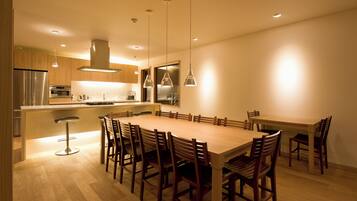 Luxury Chalet, Balcony, Mountain View | Dining room