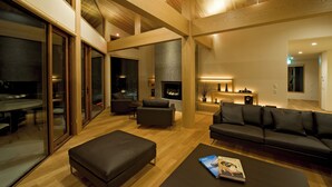 Ảnh chưa phân loại, 2 trong số 19 ảnh, nút