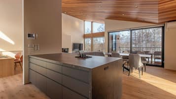 Chalet, balkon, pemandangan gunung | Interior