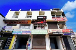 Exterior - Ganga Royal Guest House (Mathura)