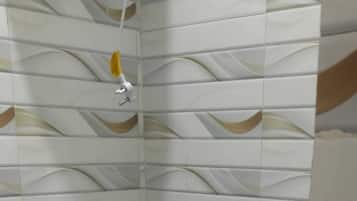 Deluxe Room | Bathroom