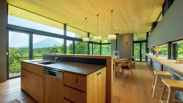 Chalet, Balcony, Mountain View | Private kitchen | Toaster