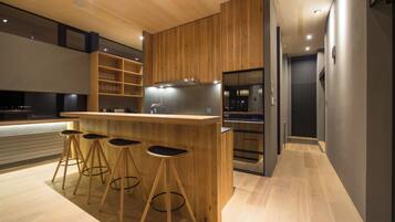 Chalet, Balcony, Mountain View | Dining