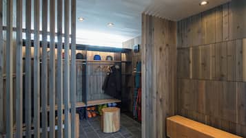 Chalet, Balcony, Mountain View | Interior