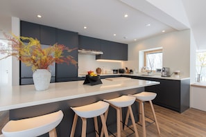 Chalet, Balcony, River View | Private kitchen | Toaster - Shakuzen (Niseko)