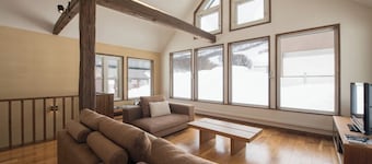 Moiwa Chalet