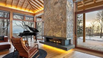 Luxury Chalet, Balcony, Lake View | Living area