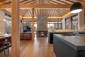 Luxury-Chalet, Balkon, Seeblick | Esszimmer