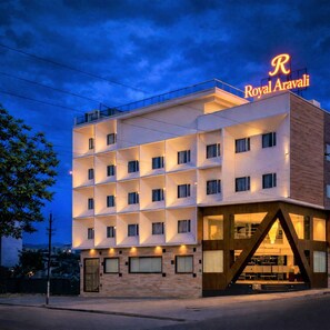 Exterior - Royal Aravali Hotel  (Udaipur)