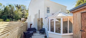 2 bedroom accommodation in Church Hill, Laxey