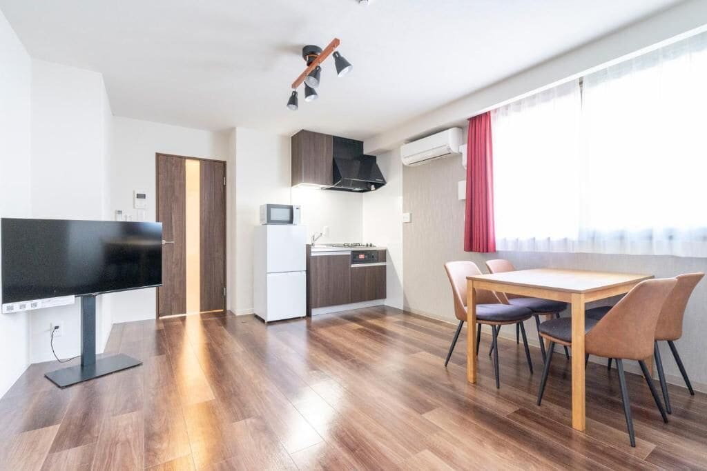 Apartment(c02), Non Smoking | Dining