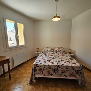 Room - Vrbo Property (Mazan)