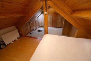 Room - 3 Bed Bungalow with Large Garden & BBQ (South Shields)