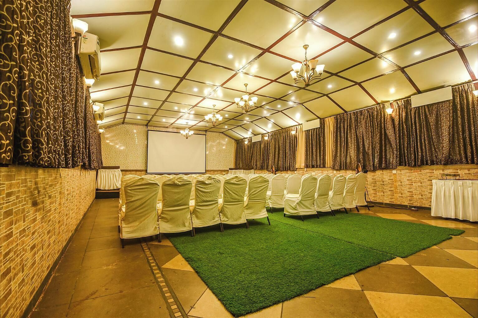 Banquet hall