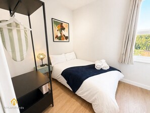 Room - Exclusive Studio in the Heart of Hounslow! (Greater London)