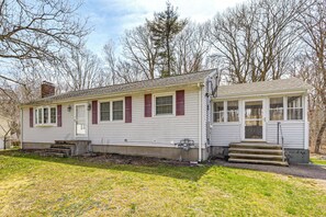 Exterior - Walk to Shops & Eats! Attleboro Basecamp (Attleboro)