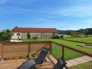 Terrace/patio - Renovated to make your stay "just like home". Pets allowed! (Nonards)