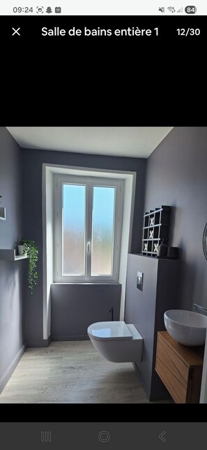 Bathroom - Vrbo Property (Nonards)