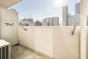 Balcony view - Shin-Umeda Central Hills (Osaka)