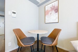 Wi-Fi gratuit, draps fournis