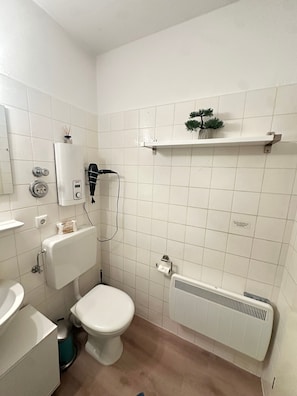 Bathroom - Vrbo Property (Fehmarn)