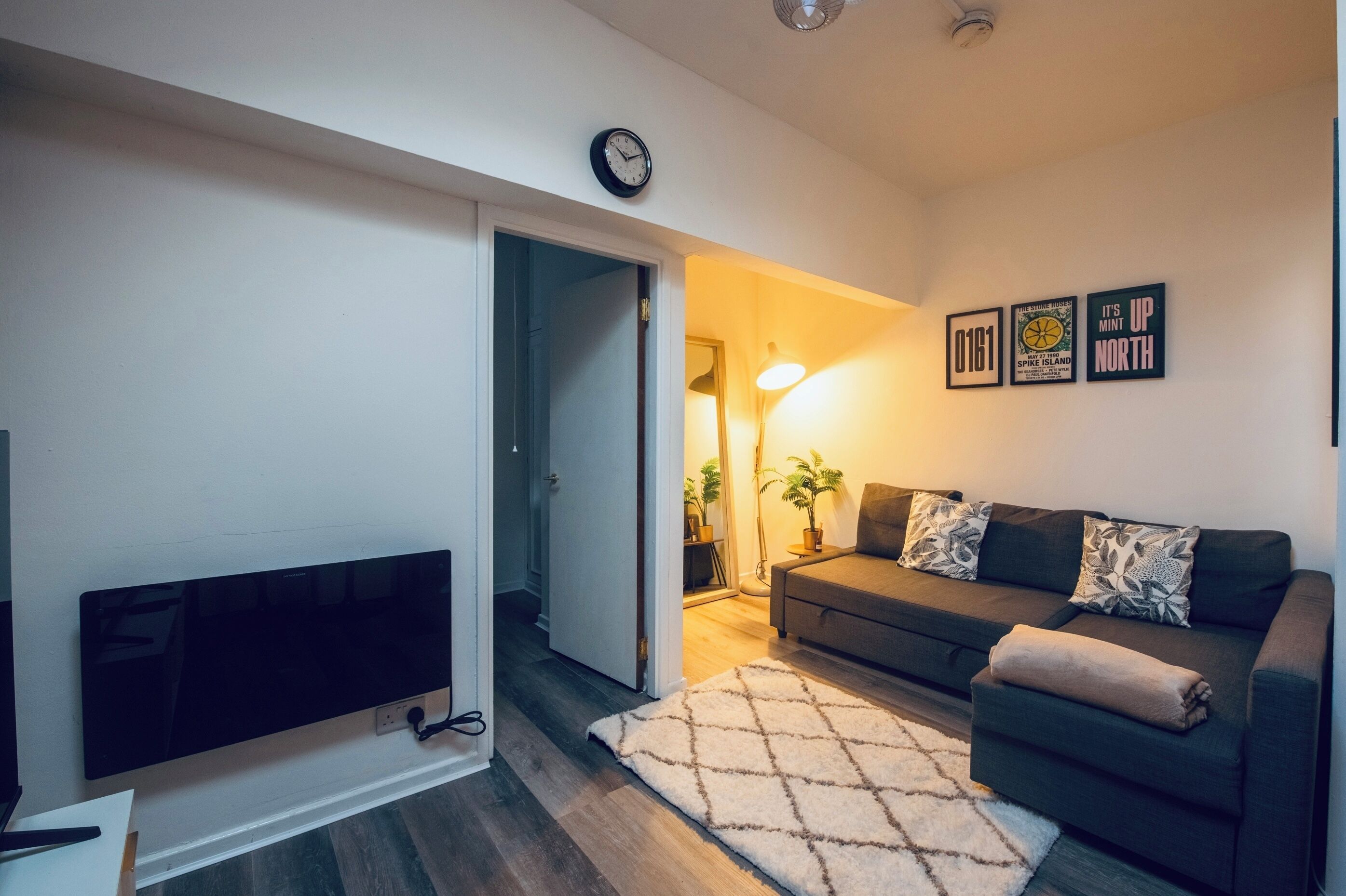 Apartment, 1 Bedroom, Accessible | Living room