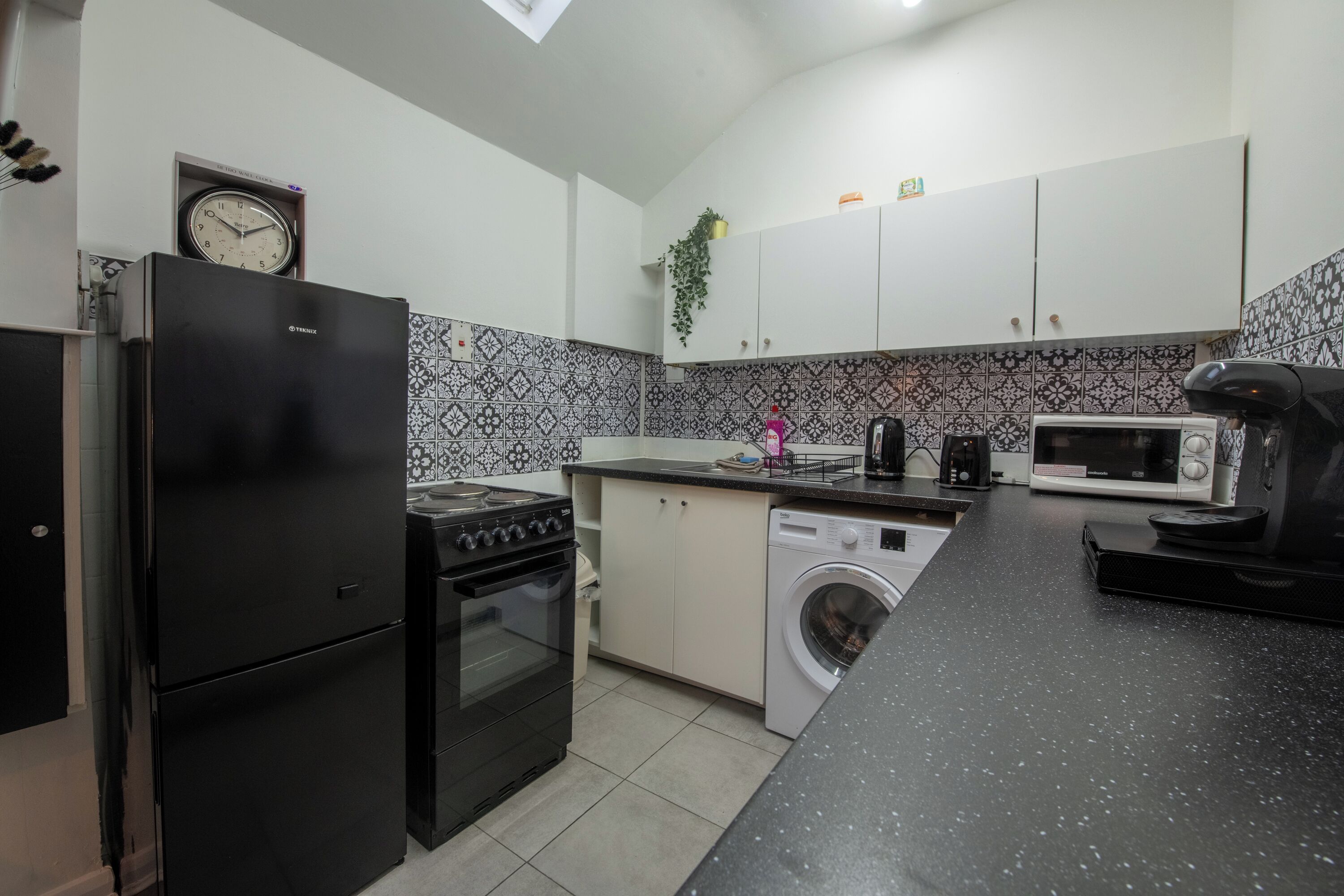 House, 1 Bedroom, Accessible, Smoking | Private kitchen