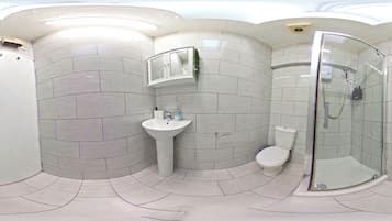 House, 1 Bedroom, Accessible, Smoking | Bathroom