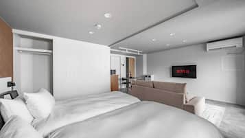 1 bedroom, iron/ironing board, free WiFi, bed sheets