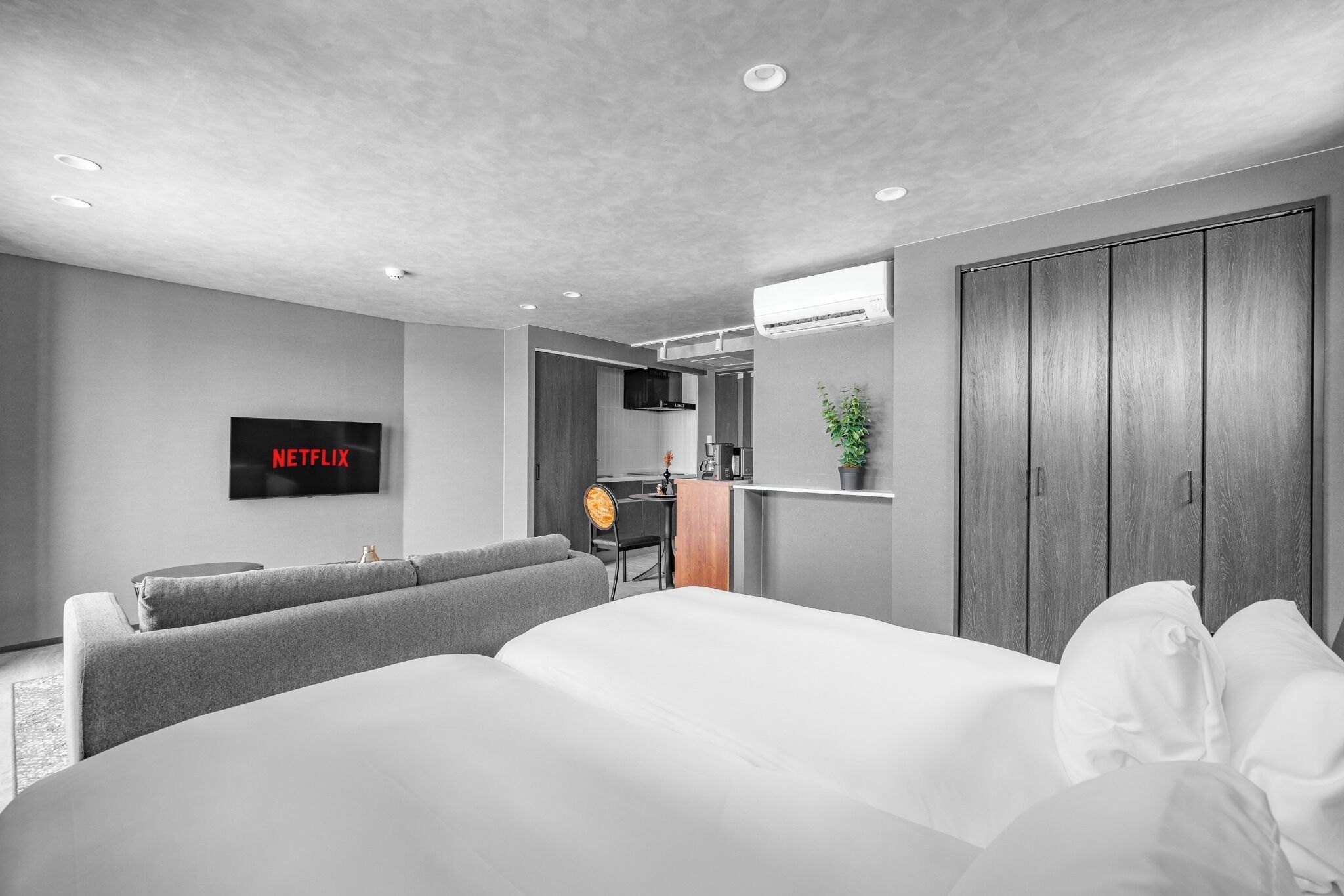 1 室のベッドルーム、アイロン / アイロン台、WiFi (無料)、ベッドシーツ