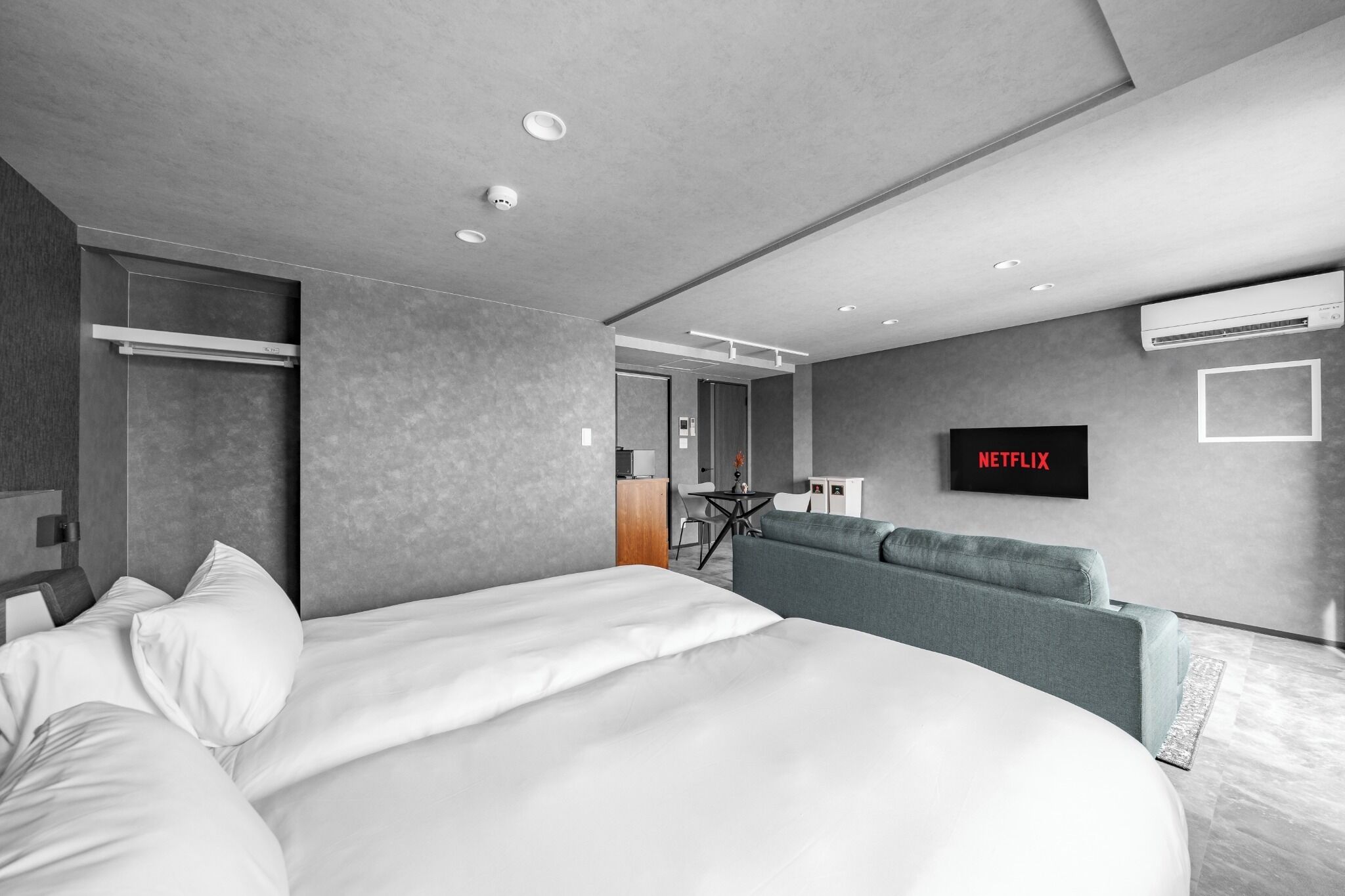 1 室のベッドルーム、アイロン / アイロン台、WiFi (無料)、ベッドシーツ