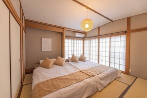 2 bedrooms, desk, iron/ironing board, Internet - Sauna Retreat with Free Food  Drinks | Apr 2026 / Ito City Shizuoka (Ito City)