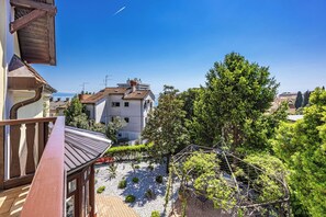 Property grounds - App Noa - Villa Accione (Opatija)