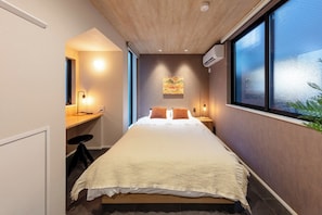 3 habitaciones, escritorio, wifi gratis y ropa de cama 
