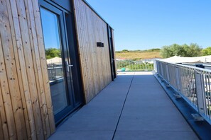 Exterior detail - 4-Bedroom Stylish Bungalow by the Sea (’s-Gravenzande)