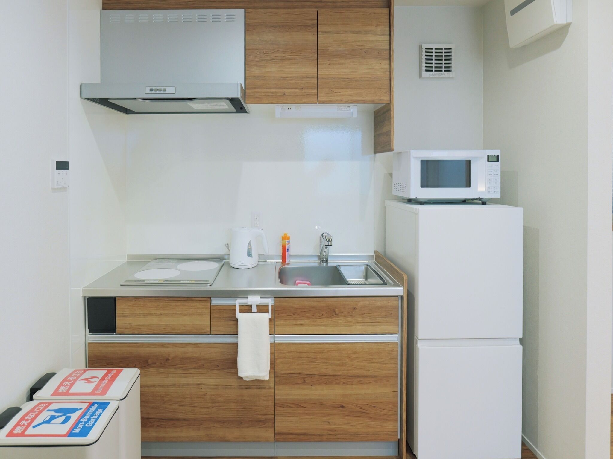 冰箱、炉灶、厨具/餐具