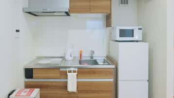 Fridge, stovetop, cookware/dishes/utensils