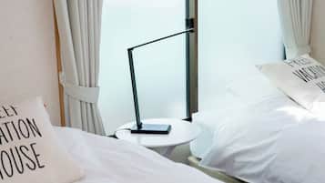 2 bedrooms, desk, free WiFi, bed sheets