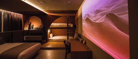 Deluxe Twin Room | In-room safe, desk, blackout drapes, WiFi (free)