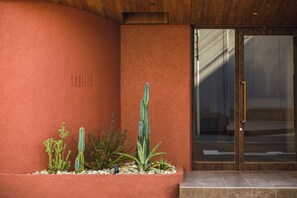 Exterior detail - SABLIER by R HOTEL (Osaka)